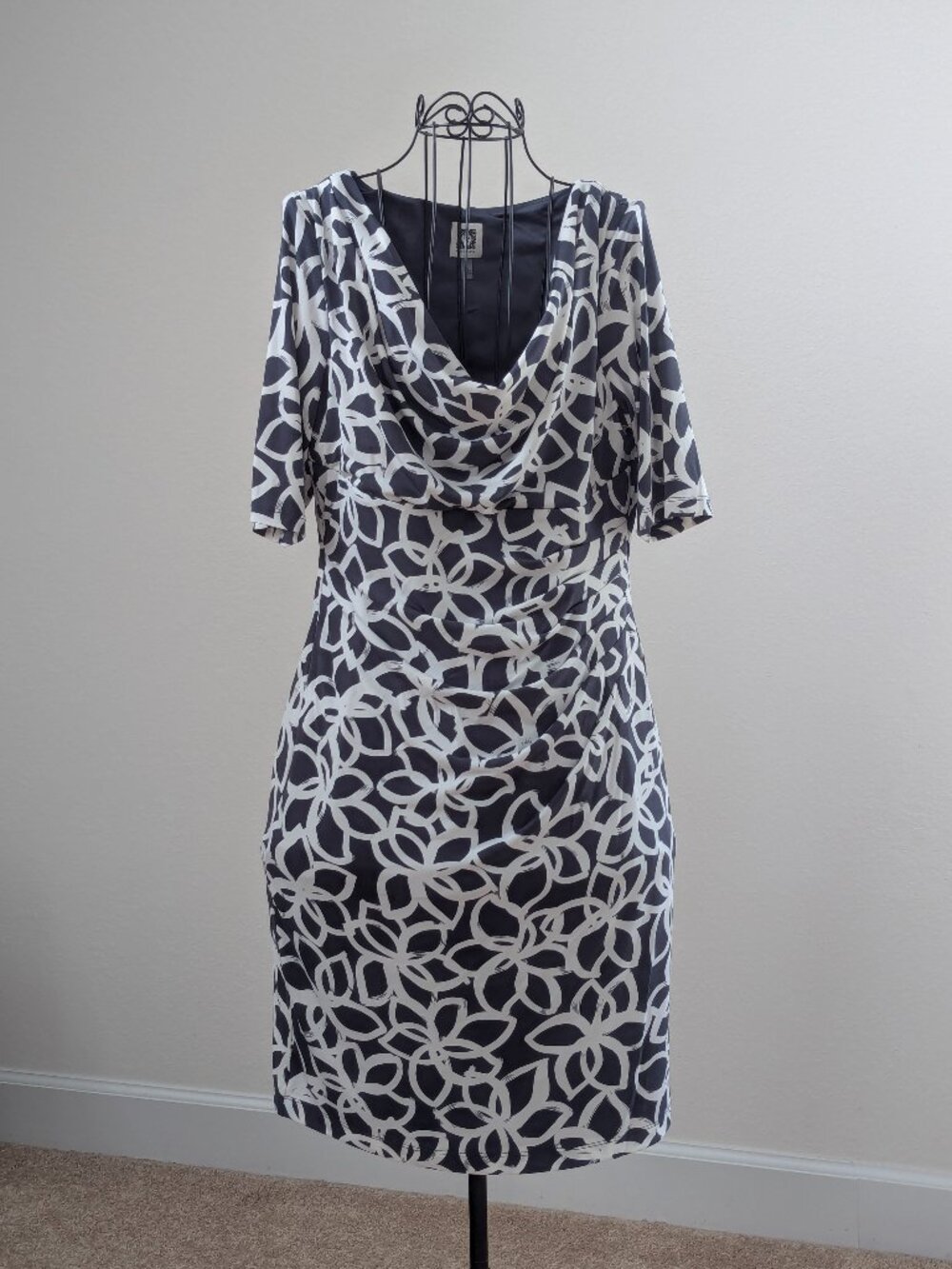 Anne Klein Gray White Geometric Ruched Cowl Neck Sheath Dress Size 8